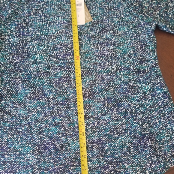 Sweater - Picture 5 of 5